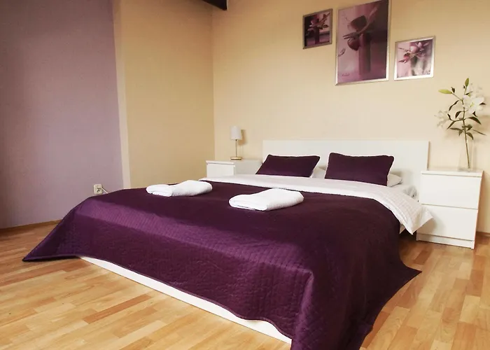 Blooms - Center By Friendly Appart hôtel