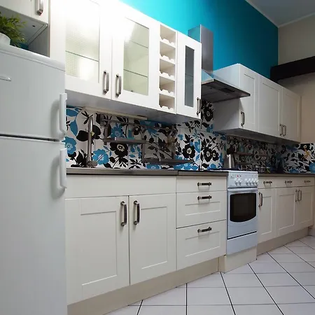 Blooms - Center By Friendly Aparthotel