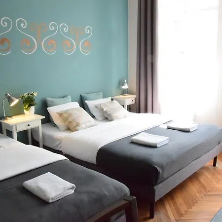Blooms Inn - City Center Poznan By Friendly Apartments Aparthotel