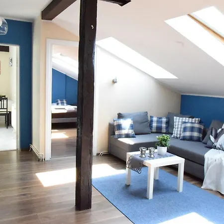 ブルームズ イン＆アパートメンツ アパートホテル ポズナン