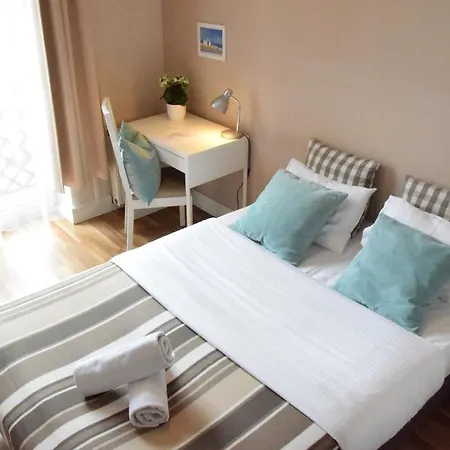 Blooms Inn - City Center Poznan By Friendly Apartments Aparthotel