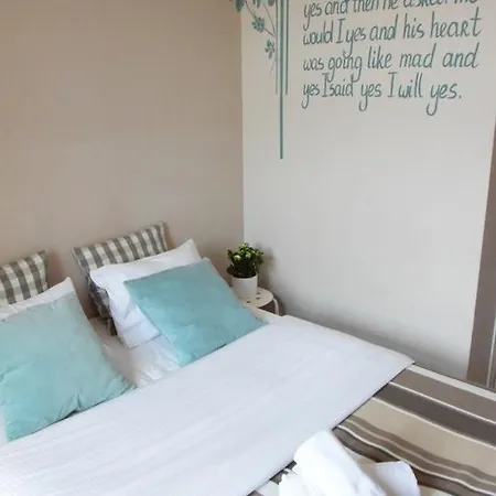 Aparthotel Blooms Inn - City Center Poznan By Friendly Apartments *