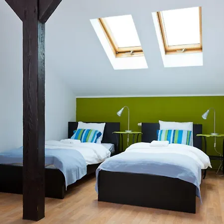 Blooms Inn - City Center Poznan By Friendly Apartments Aparthotel