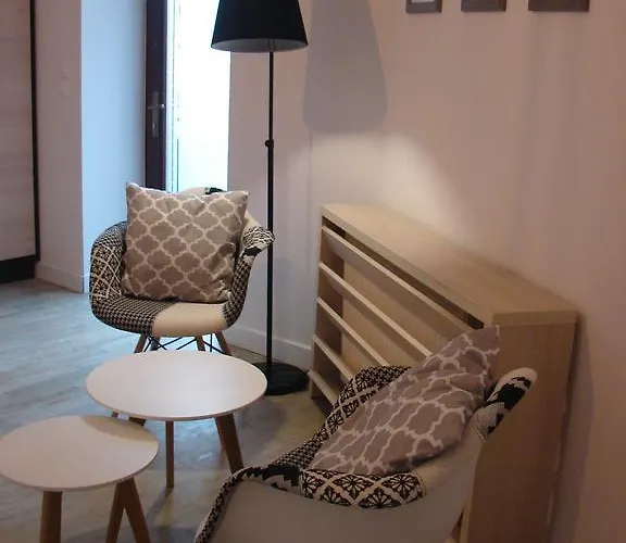 Blooms - Center By Friendly Hotel apartamentowy 3*